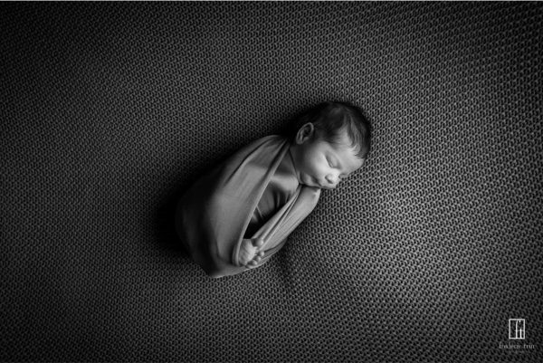 bon cadeau séance photo nouveau-né bebé en studio à valence drome